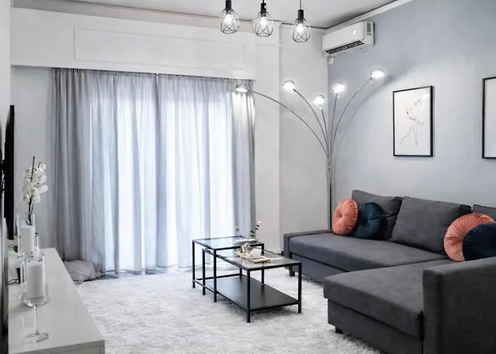 Luxury Apartment Near Acropolis In The Heart Of Athens