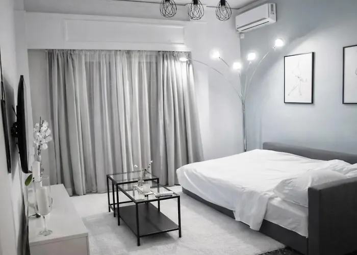 Luxury Apartment Near Acropolis In The Heart Of Athens